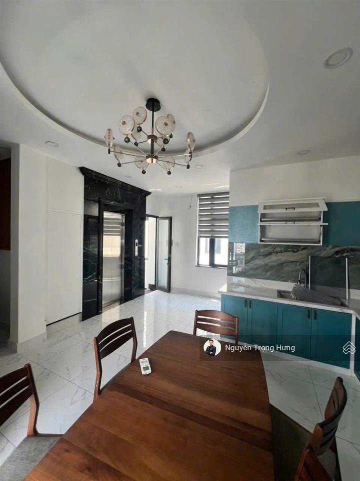 Cho thuê mặt bằng kinh doanh + nhà phố 1 trệt 4 lầu gần vinschool có sẵn nội thất mới