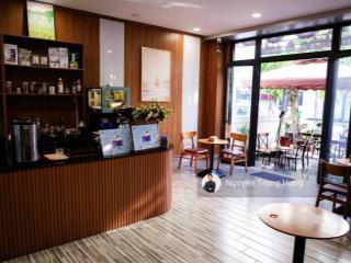 Nhà phố có sẵn nội thất thiết bị kinh doanh cà phê giá tốt tại vinhomes grand park quận 9