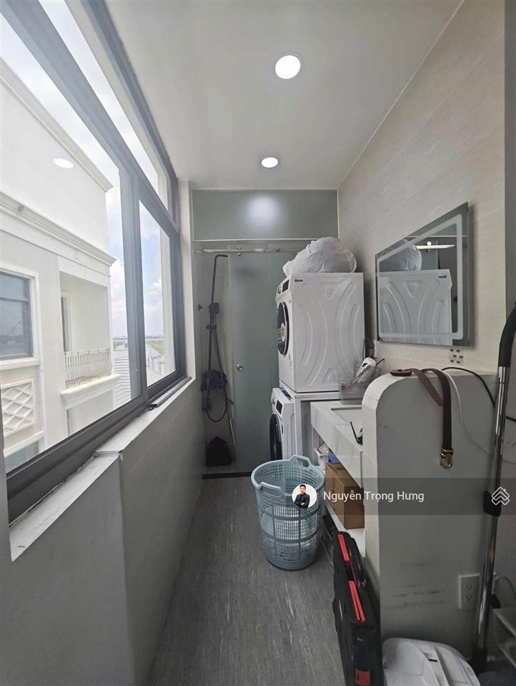 Cho thuê nhà phố 05 tầng 4 phòng ngủ đầy đủ nội thất vinhomes grand park quận 9
