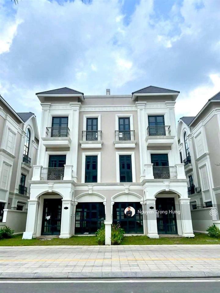 Siêu phẩm biệt thự song lập nxlp diện tích lớn vị trí đẹp tại vinhomes grand park, sổ hồng sẵn