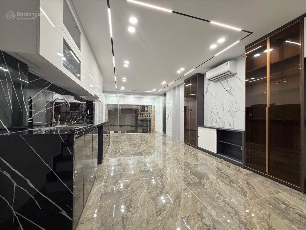 Phân lô đền lừ 50m2, 6 tầng thang máy gara ô tô kinh doanh