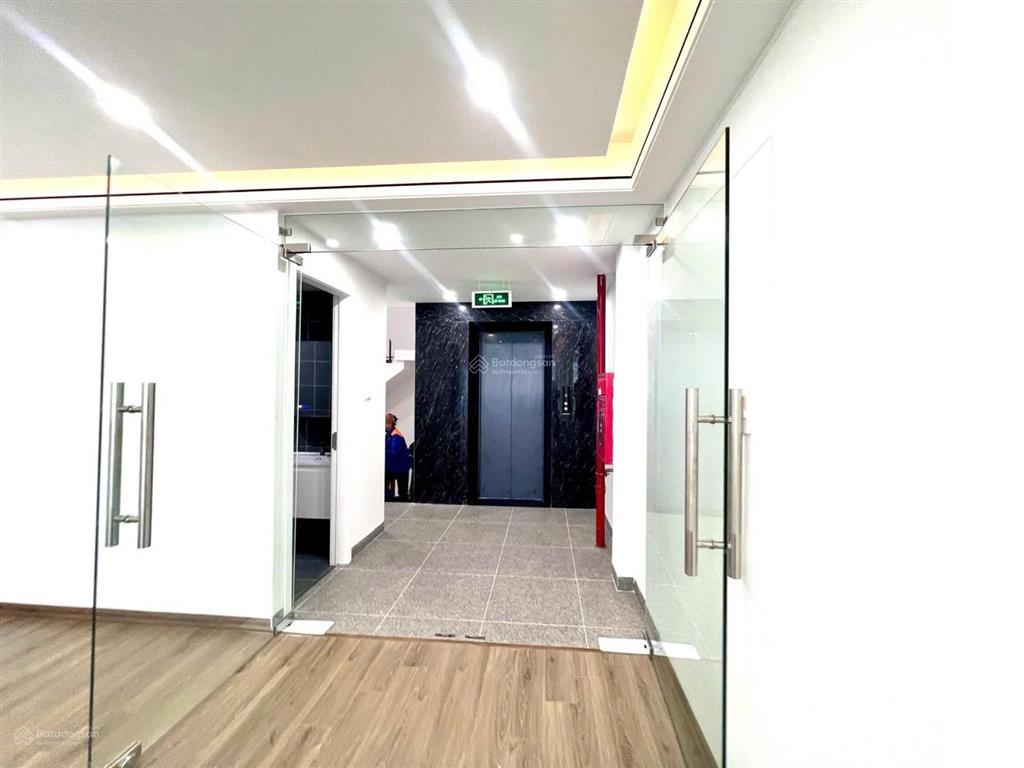 Bán tòa nhà vp khu đền lừ dt 85m 6 tầng thang máy ô tô tránh kinh doanh đỉnh
