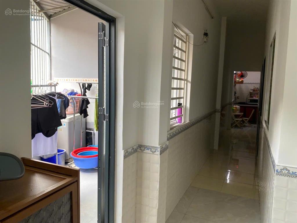 Bán nhà 2 tầng trục đường 5m5 ô tô thông gần cầu vượt ngã 3 huế