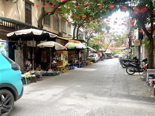 Nhà 5t mới đẹp, thang máy, ở lâu dài, ôtô vào nhà, 2 mặt thoáng  dương quảng hàm, cầu giấy (50m)