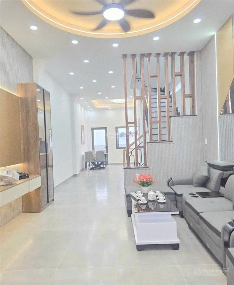 Bán nhà mới xây 60m2 3 lầu 4pn đường số 35 hiệp bình chánh thủ đức 5 tỷ 5