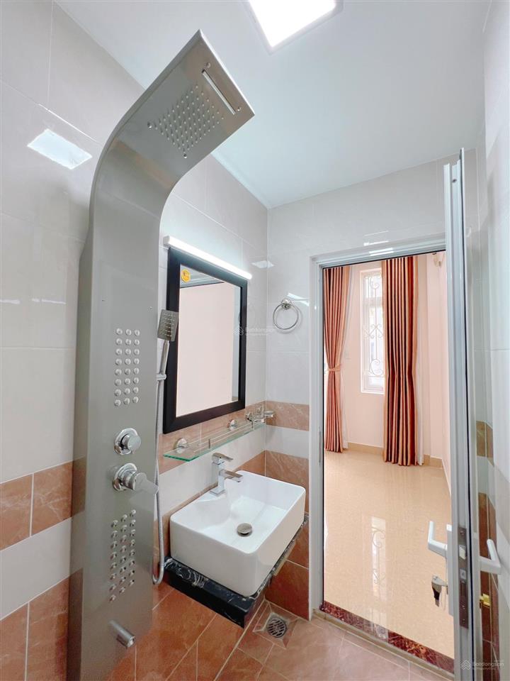 Bán nhà 1 trệt 3 lầu 4 phòng ngủ đường ô tô sát vạn phúc ql13 hiệp bình phước thủ đức 7 tỷ 3