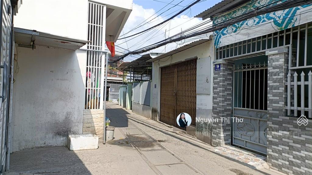 Bán đất tặng nhà ngang rộng hơn 5m giá chỉ 2,3 tỷ (bớt lộc) hẻm phước long, nha trang