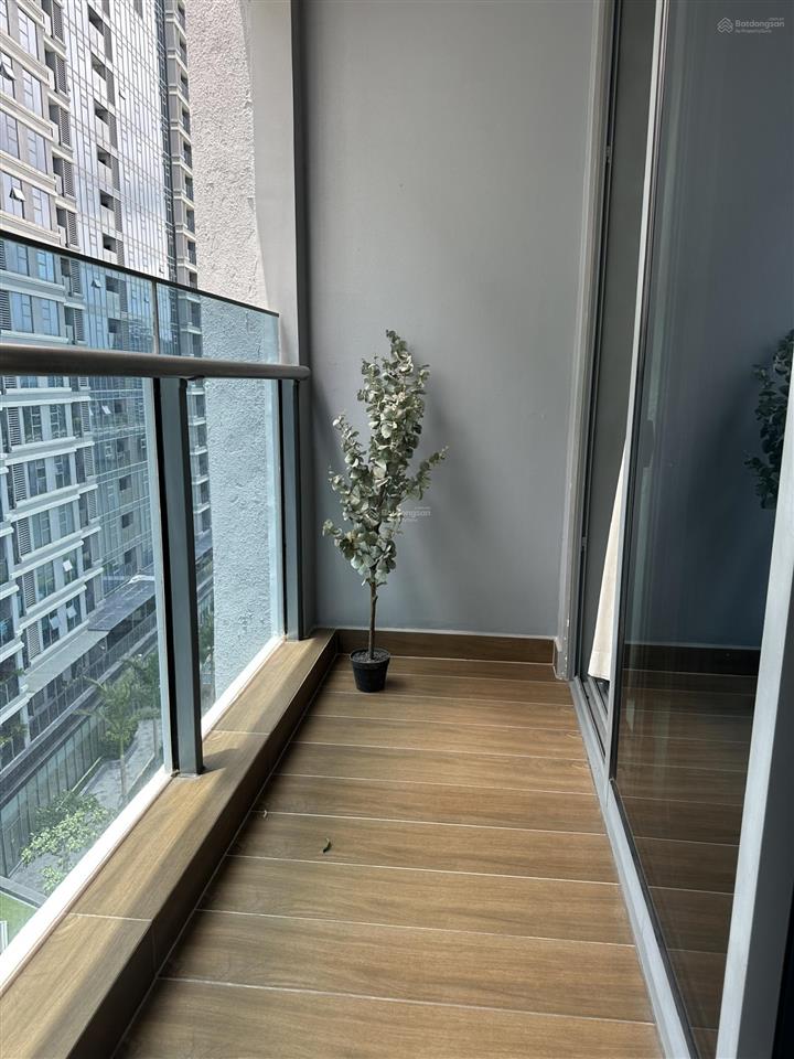 Cho thuê căn 2pn sunwah pearl  tòa white house. 33 tr/tháng