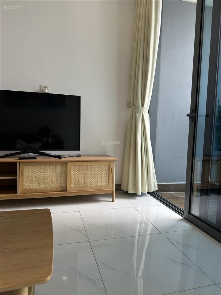 Cho thuê căn 2pn sunwah pearl  tòa white house. 33 tr/tháng