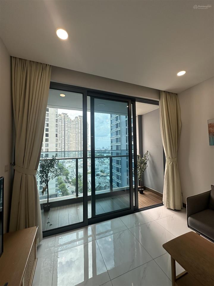 Anh chị đã tìm hiểu giá của căn 2pn ở sunwah pearl trên thị trường chưa? với 14,3 tỷ, full nội thất
