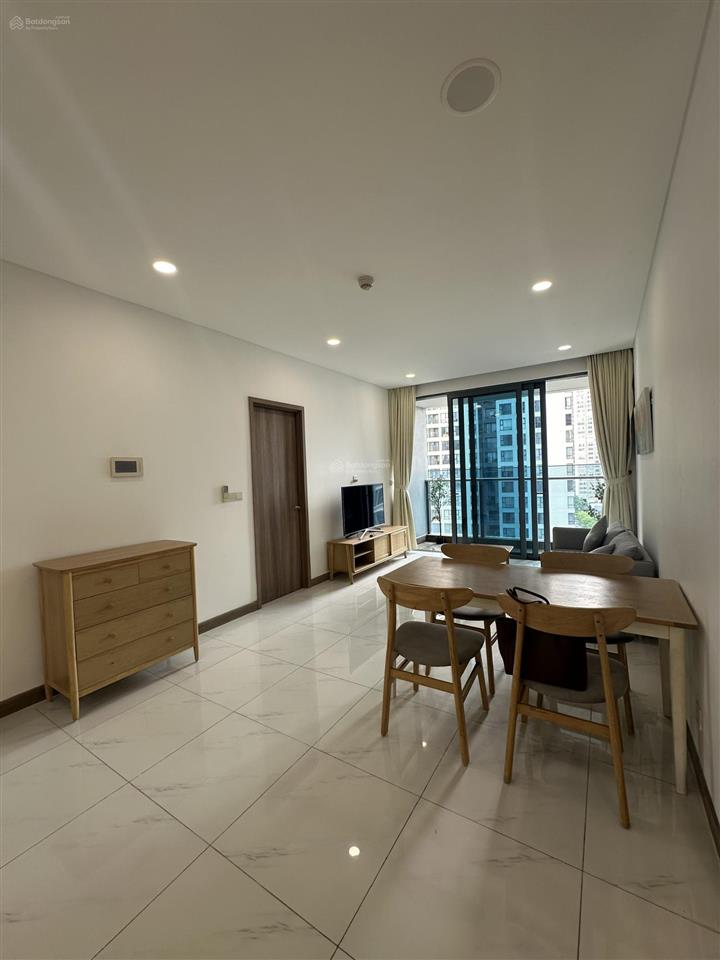 Anh chị đã tìm hiểu giá của căn 2pn ở sunwah pearl trên thị trường chưa? với 14,3 tỷ, full nội thất