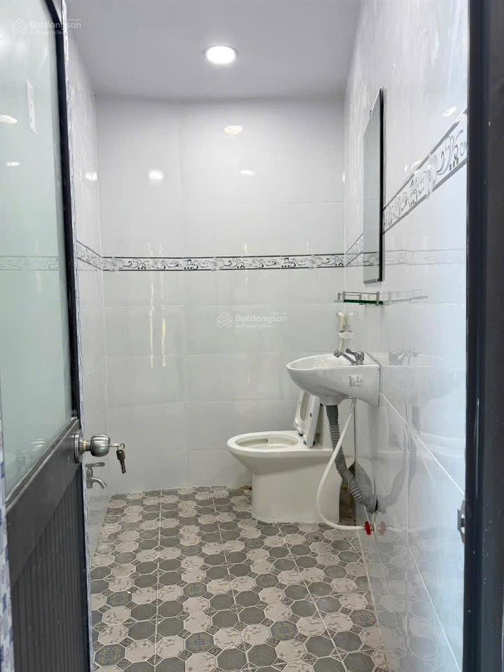 Chính chủ bán gấp nhà mặt tiền hẻm 391/113 huỳnh tấn phát, quận 7. dt 3x12m. nhà 1 lầu 36m2