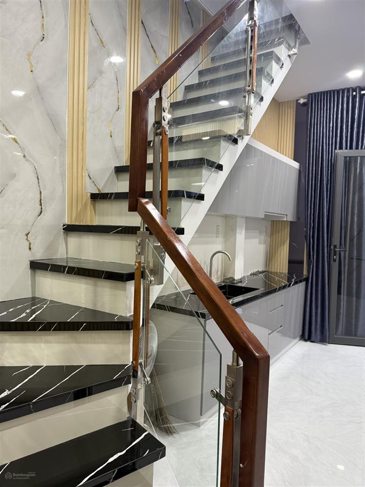 Bán nhà mặt tiền hẻm xe hơi kinh doanh 30/64 lâm văn bền, quận 7. dt 5x6m 1 lầu