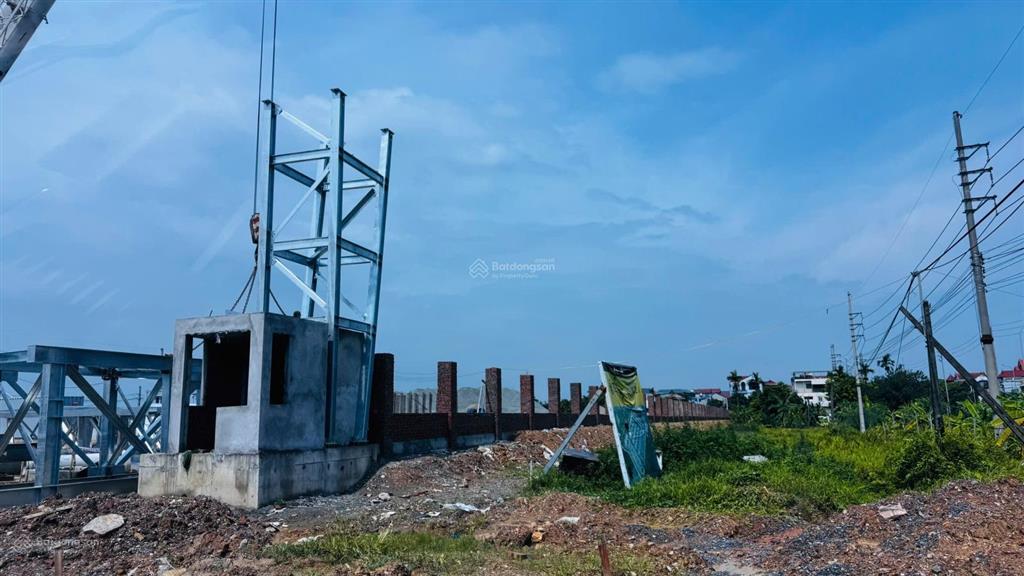 Đất ccn cho thuê bởi tập đoàn t&t, cách cầu phùng 5 phút