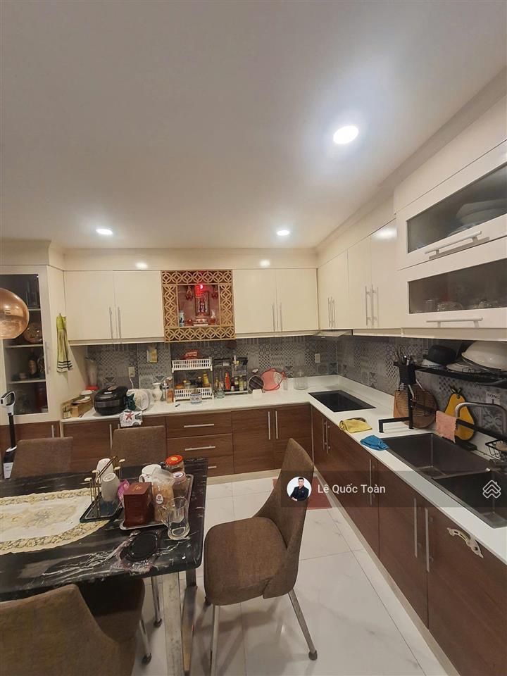 Nhà chính chủ hxh hoàng hoa thám bt! dt to 4.6x12m  54.3m2, nhà 5 tầng (4pn) kiên cố, chỉ 10,8 tỷ
