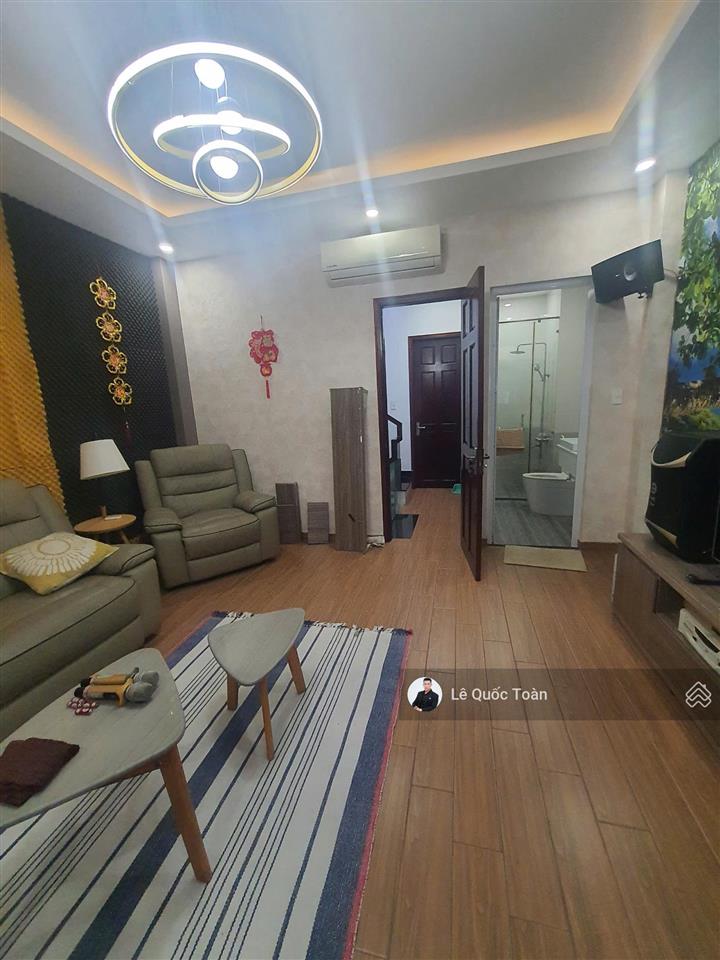 Nhà chính chủ hxh hoàng hoa thám bt! dt to 4.6x12m  54.3m2, nhà 5 tầng (4pn) kiên cố, chỉ 10,8 tỷ