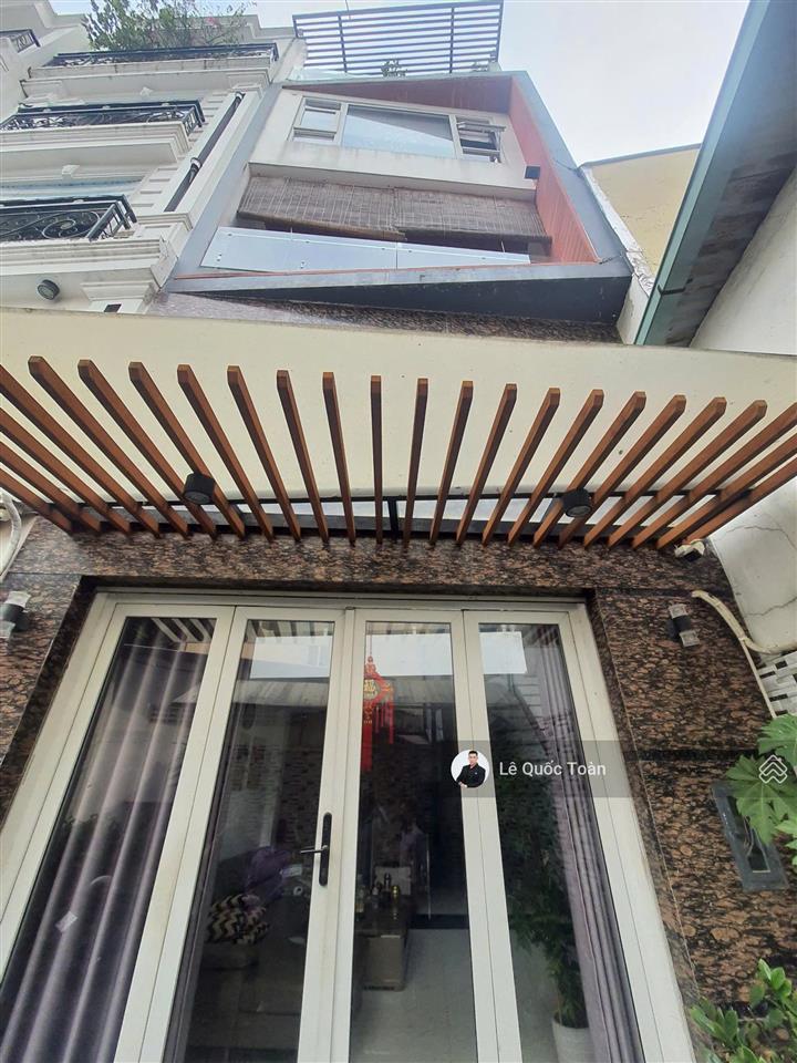 Nhà chính chủ hxh hoàng hoa thám bt! dt to 4.6x12m  54.3m2, nhà 5 tầng (4pn) kiên cố, chỉ 10,8 tỷ