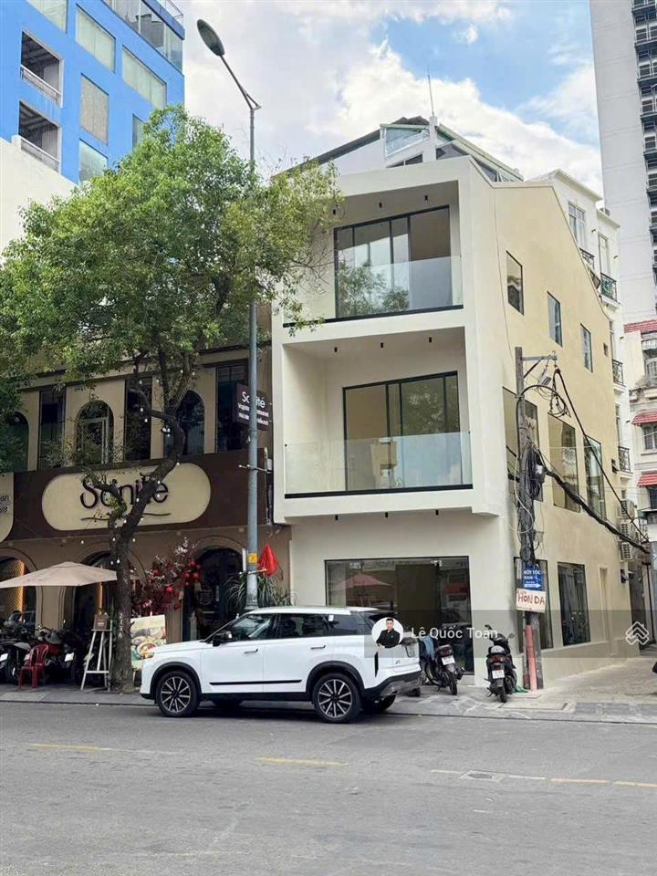 Siêu vị trí! góc 2 mặt tiền trương quốc dung, pn. dt 4.1x13m  50.1m2, 3 tầng tm mới đẹp chỉ 23 tỷ