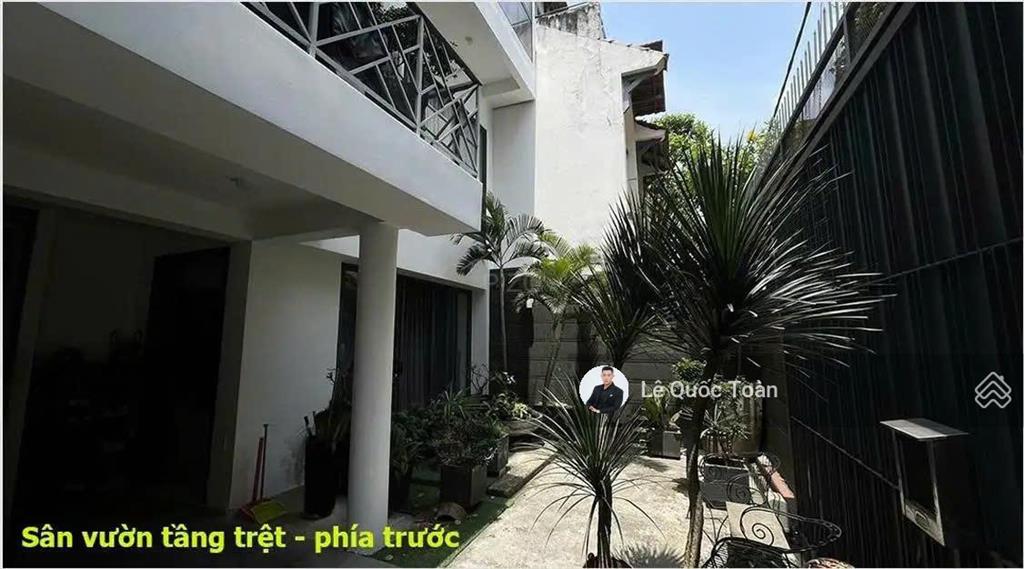 Biệt thự hxh gần ngã tư phú nhuận! dt 160m2, 4 tầng btct, hxh hoàng văn thụ, chỉ 28 tỷ tl