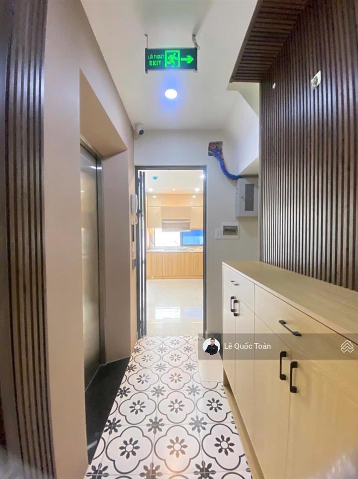 Bán chdv 14p, hđt 120 triệu/th, hxh 6m trần bình trọng, bt, dt 4.5x20m 1 hầm 6tầng st  22 tỷ tl