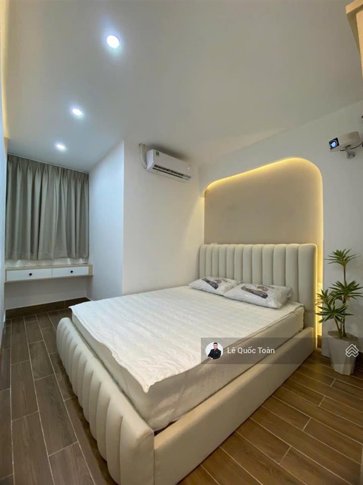 Bán chdv 14p, hđt 120 triệu/th, hxh 6m trần bình trọng, bt, dt 4.5x20m 1 hầm 6tầng st  22 tỷ tl