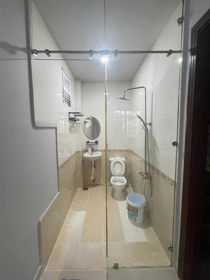 Bán nhà góc 2 mt hxh hồ biểu chánh phú nhuận, dt 5x8,15m, 4 tầng, giá chỉ 8 tỷ 7 tl