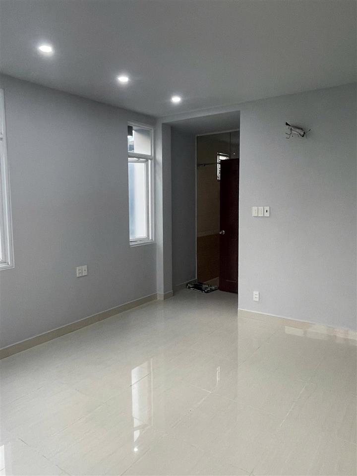 Bán nhà góc 2 mt hxh hồ biểu chánh phú nhuận, dt 5x8,15m, 4 tầng, giá chỉ 8 tỷ 7 tl