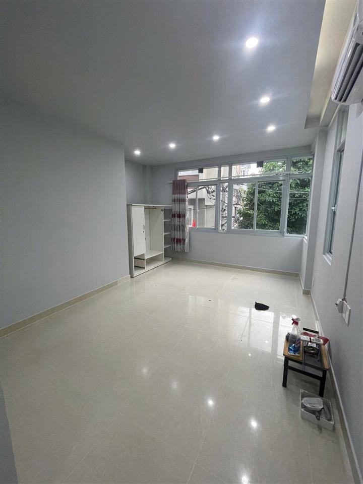 Bán nhà góc 2 mt hxh hồ biểu chánh phú nhuận, dt 5x8,15m, 4 tầng, giá chỉ 8 tỷ 7 tl