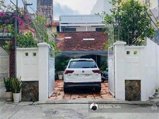 Bán biệt thự cổ quận 1  hẻm ô tô bùi thị xuân, dt 10x26m, nhà chính chủ lâu đời, giá chỉ 62 tỷ tl