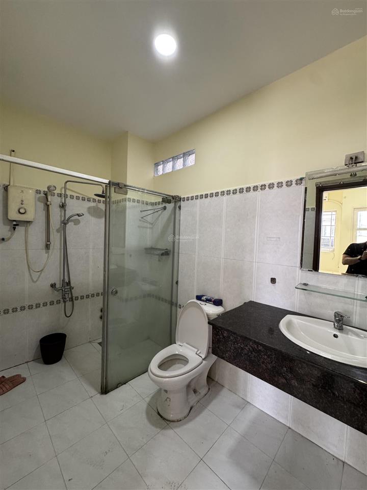 Bán nhà hxh nguyễn đình chiểu, phú nhuận ngay phan xích long  dt 7.45x8m, 4 tầng, giá 10.8 tỷ tl