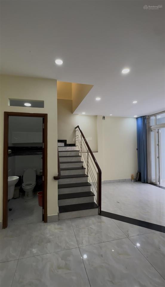 Bán nhà hxh nguyễn đình chiểu, phú nhuận ngay phan xích long  dt 7.45x8m, 4 tầng, giá 10.8 tỷ tl