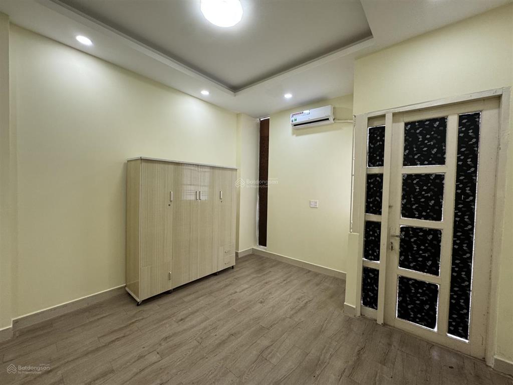 Bán nhà hxh nguyễn đình chiểu, phú nhuận ngay phan xích long  dt 7.45x8m, 4 tầng, giá 10.8 tỷ tl