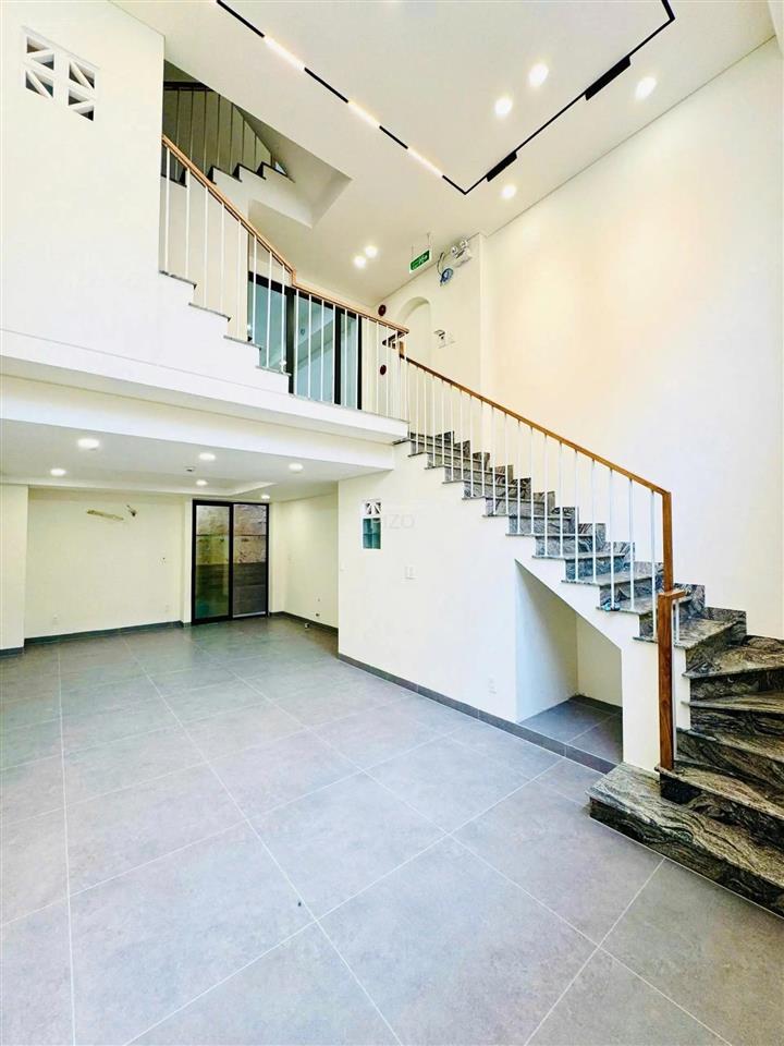 Nhà mới xây 100%, hxh huỳnh văn bánh, phú nhuận, dt 42.5m2, 5 tầng, 6pn, giá chỉ 11 tỷ còn tl