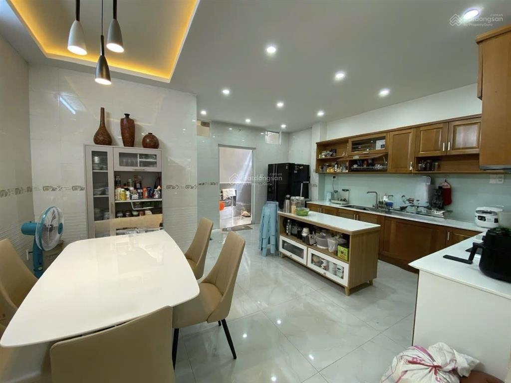 Bán nhà villa phố hxh 6m vũ tùng  bình thạnh  dt 6x18.5m  3 tầng st  giáp q1  giá 18 tỷ tl