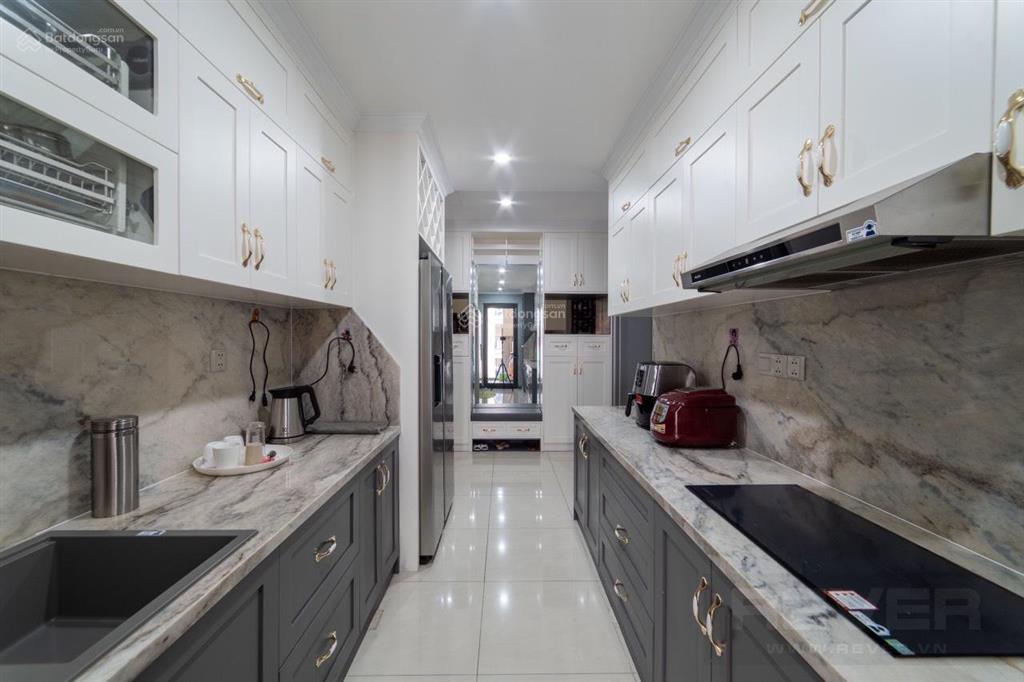 Bán căn hộ cao cấp hà đô centrosa quận 10  87m2, 2pn  tặng nội thất  giá 10 tỷ tl