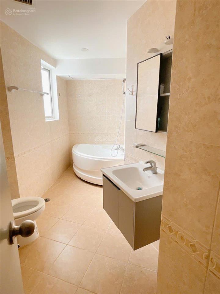 Bán hoặc cho thuê căn hộ 3pn rộng 130m² tại hùng vương plaza  quận 5  sổ hồng riêng  9.5 tỷ
