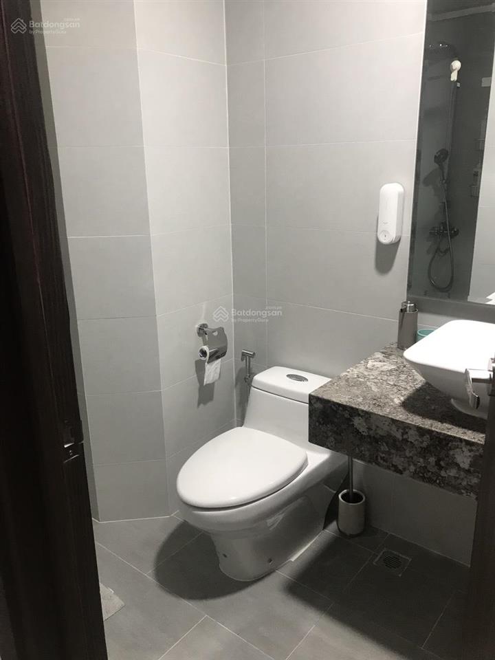 Cần bán hoặc cho thuê căn hộ cao cấp res 11  quận 11  2pn rộng 84m2  sổ hồng riêng  giá 5.4 tỷ