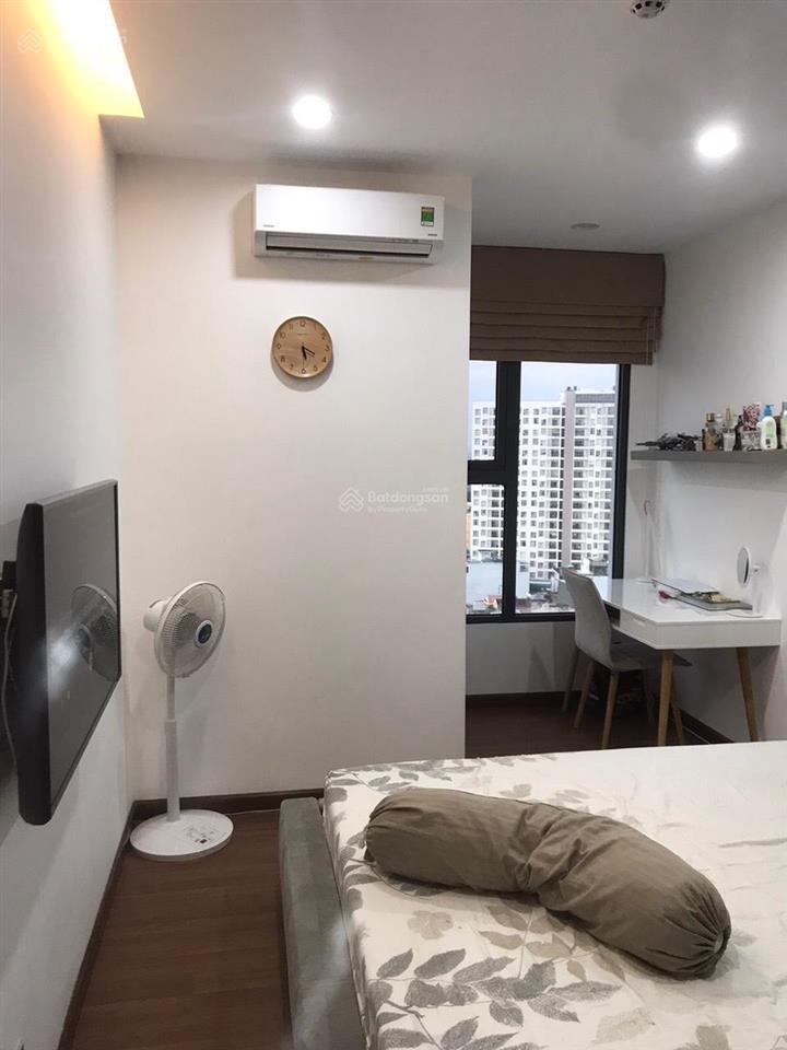 Cần bán hoặc cho thuê căn hộ cao cấp res 11  quận 11  2pn rộng 84m2  sổ hồng riêng  giá 5.4 tỷ