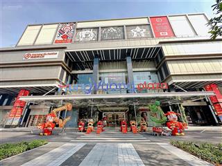 Chính chủ cần bán  hùng vương plaza  130m², 3pn, 3wc  lầu cao  có suất ô tô  sổ hồng riêng