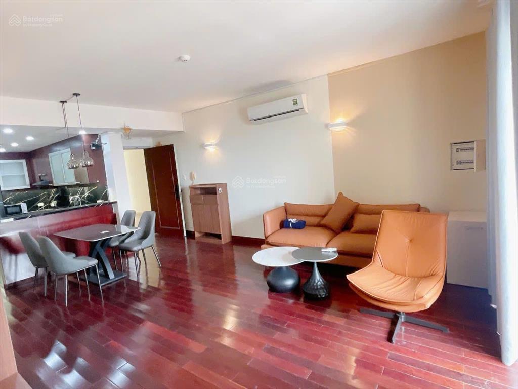 Căn hộ diện tích lớn 130m², 3pn ngay giữa lòng quận 5  sổ hồng riêng  hùng vương plaza  9.5 tỷ