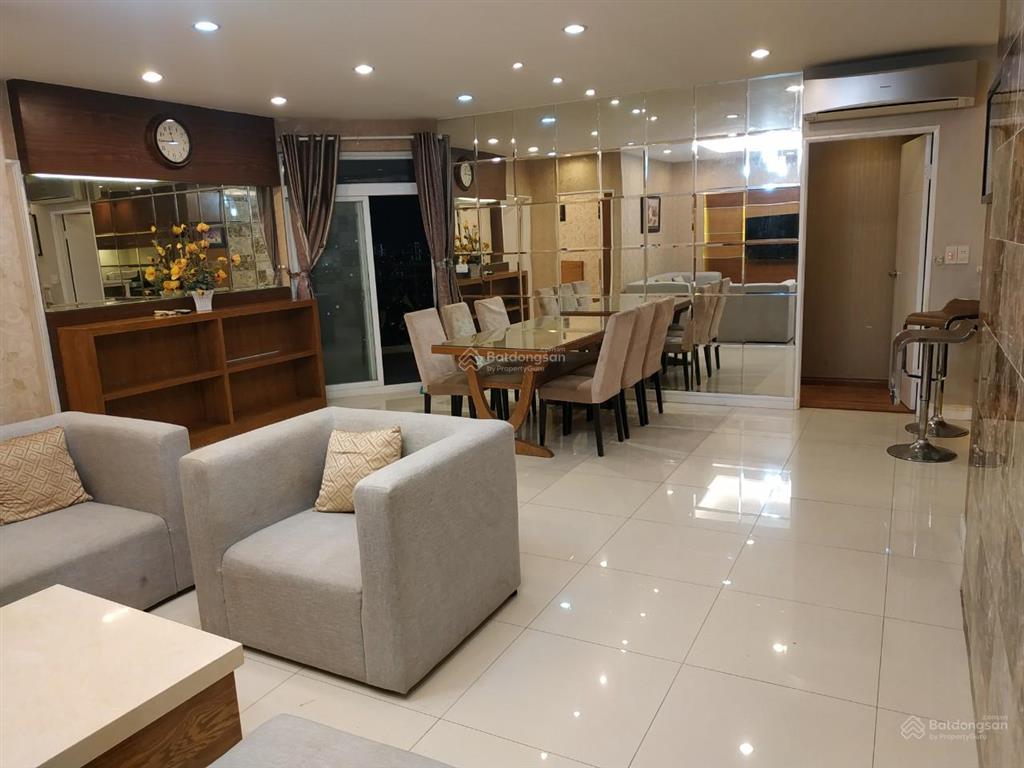 Bán gấp trong tuần căn hộ the flemington, quận 11  căn góc 117m2 (3pn, 2wc)  sổ hồng riêng