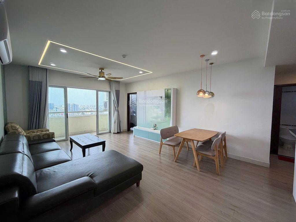 Giảm giá bán gấp căn hộ hùng vương plaza, quận 5  130m²  3pn, 3wc  sổ hồng riêng  chỉ 9.45 tỷ