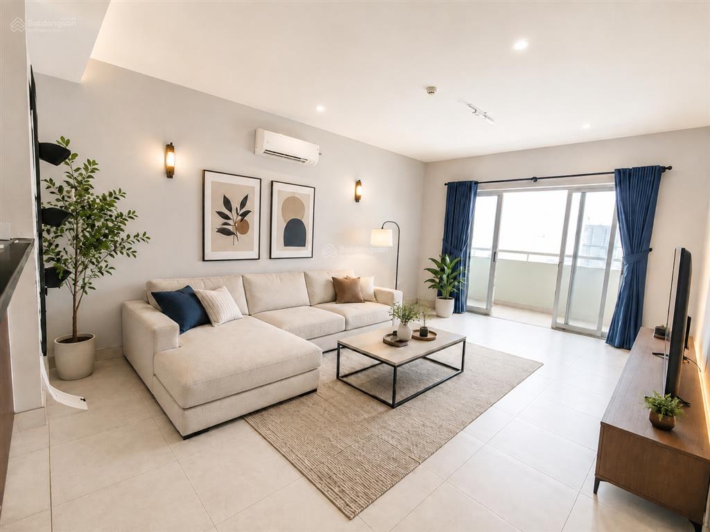 Định cư nước ngoài  chính chủ cần bán gấp căn hộ 3pn hùng vương plaza, quận 5  sổ hồng lâu dài