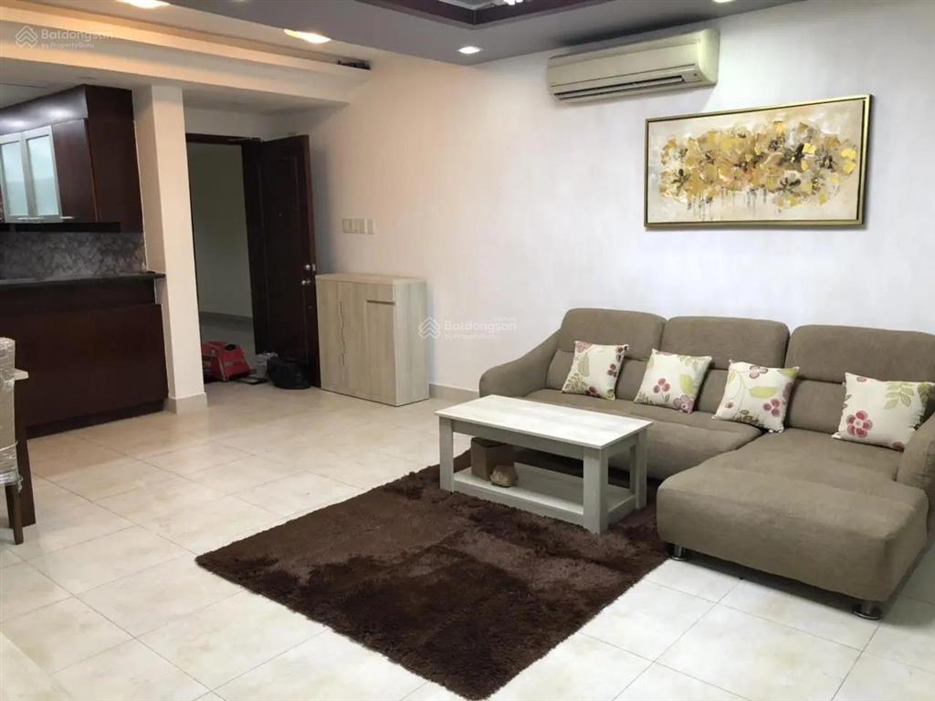 Chính chủ cần cho thuê nhanh căn hộ hùng vương plaza  130m² (2pn  3wc)  chỉ từ 20 triệu/tháng
