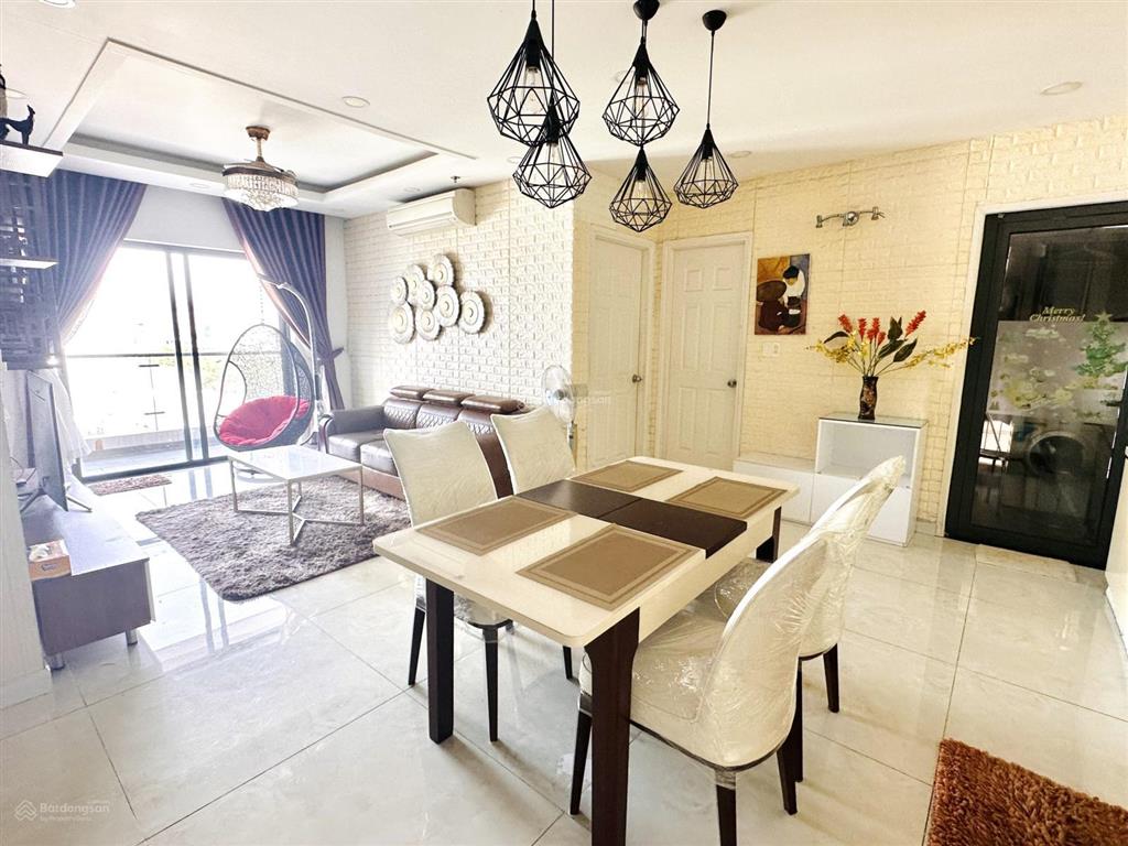 Cần cho thuê nhanh căn hộ the flemington  117m² (2pn  2wc)  full nội thất  giá chỉ 21 tr/th