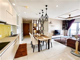 Chuyển công tác cần bán gấp căn hộ hùng vương plaza  130m² (3pn  3wc)  sổ hồng chính chủ