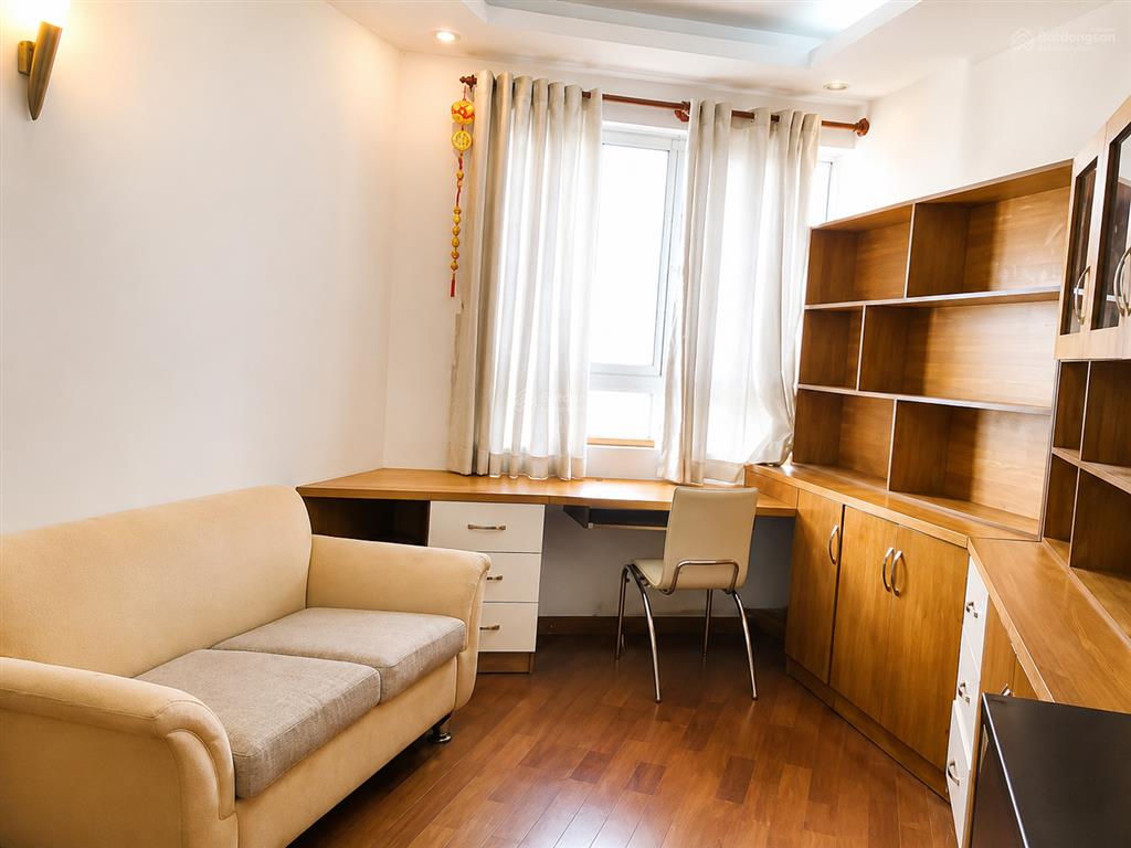 Cần bán gấp 2 căn hộ hùng vương plaza, quận 5  dt 130m², 3pn, 3wc  sổ hồng riêng  giá tốt