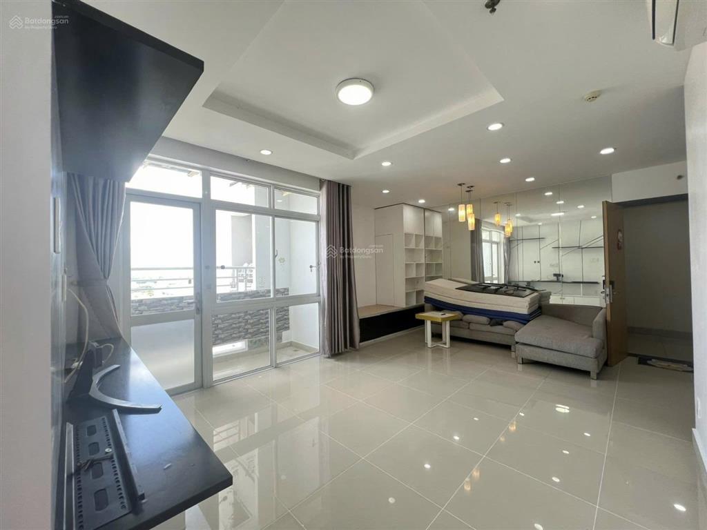 Cho thuê căn hộ cao cấp him lam chợ lớn, q.6, dt 102m² (2pn  2wc), giá 12tr/th, nội thất cơ bản