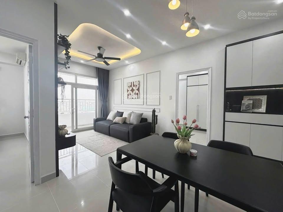 Chính chủ cần cho thuê căn hộ cao cấp hùng vương plaza, quận 5, dt 130m² (2pn  3wc), nhà mới