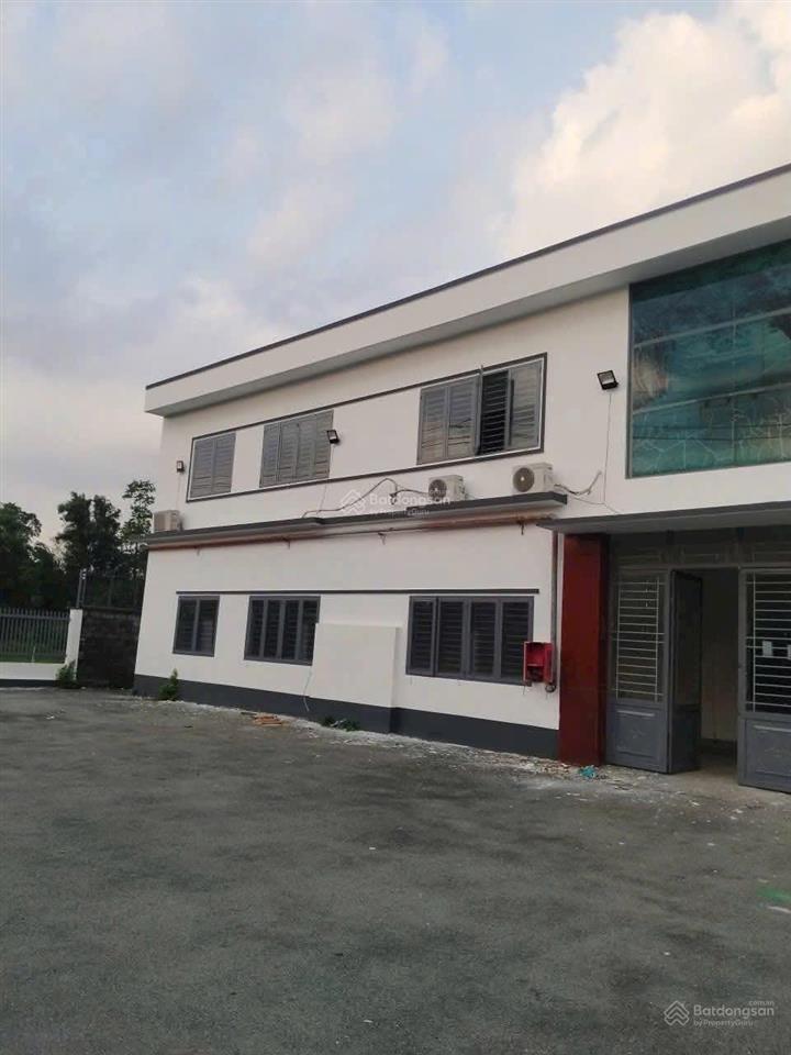 Cho thuê xưởng nguyễn ảnh thủ dt 2200m(pccc)